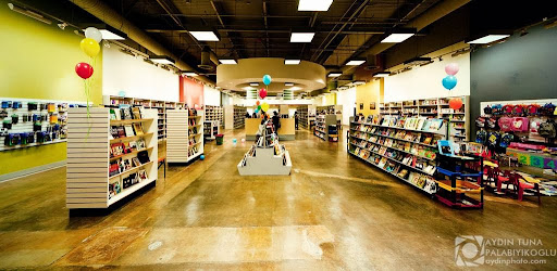 Book Store «Dollar Bookfair», reviews and photos, 24155 Laguna Hills Mall, Laguna Hills, CA 92653, USA