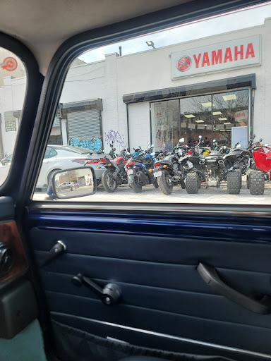 Yamaha Motorcycle Dealer «New York Honda Yamaha», reviews and photos, 3602 38th St, Long Island City, NY 11101, USA
