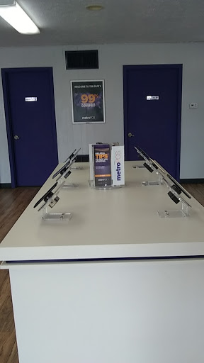 Cell Phone Store «MetroPCS Authorized Dealer», reviews and photos, 419 N Green St, Henderson, KY 42420, USA