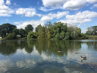 Milburn Pond Park