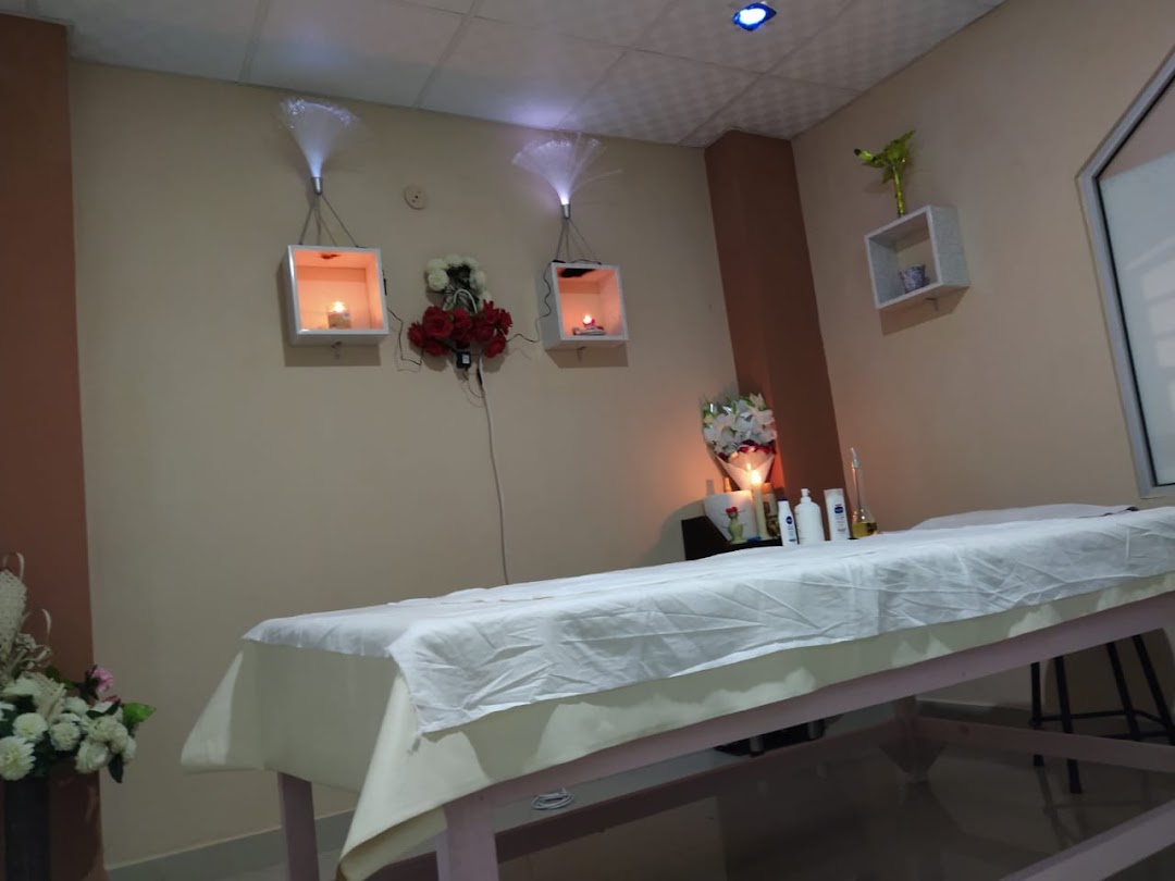 Leezy Spa & Massage Center In islamabad ( Full Body Massage Services, )
