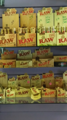 Tobacco Shop «Cirrus Smoke Shop», reviews and photos, 12951 Metro Pkwy #16, Fort Myers, FL 33966, USA