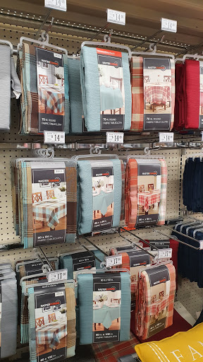  «Big Lots», reviews and photos, 15177 Pearl Rd, Strongsville, OH 44136, USA