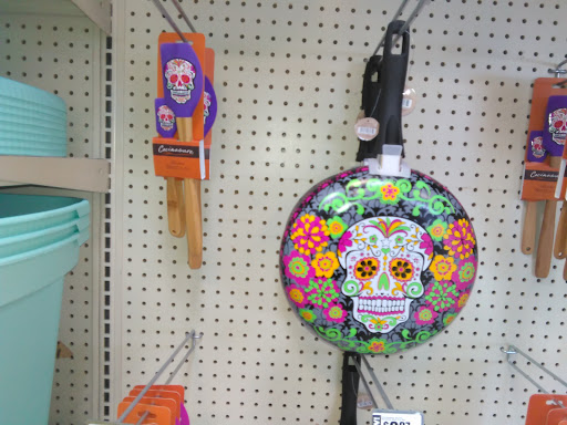 Grocery Store «H-E-B Grocery», reviews and photos, 925 10th St, Floresville, TX 78114, USA