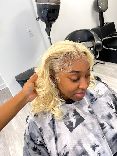 Beauty Salon «SD Luxuri Salon & Beauty Bar», reviews and photos, 602 Southside Commercial Pkwy, Jonesboro, GA 30236, USA