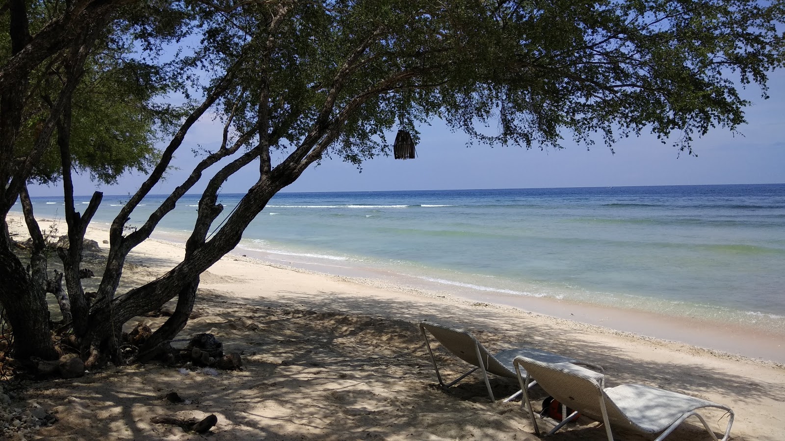 Fotografie cu Gili Trawangan Turtle Shore - locul popular printre cunoscătorii de relaxare
