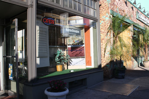 Window Treatment Store «Red Star Paint & Decorating Center», reviews and photos, 420 Bloomfield Ave, Montclair, NJ 07042, USA