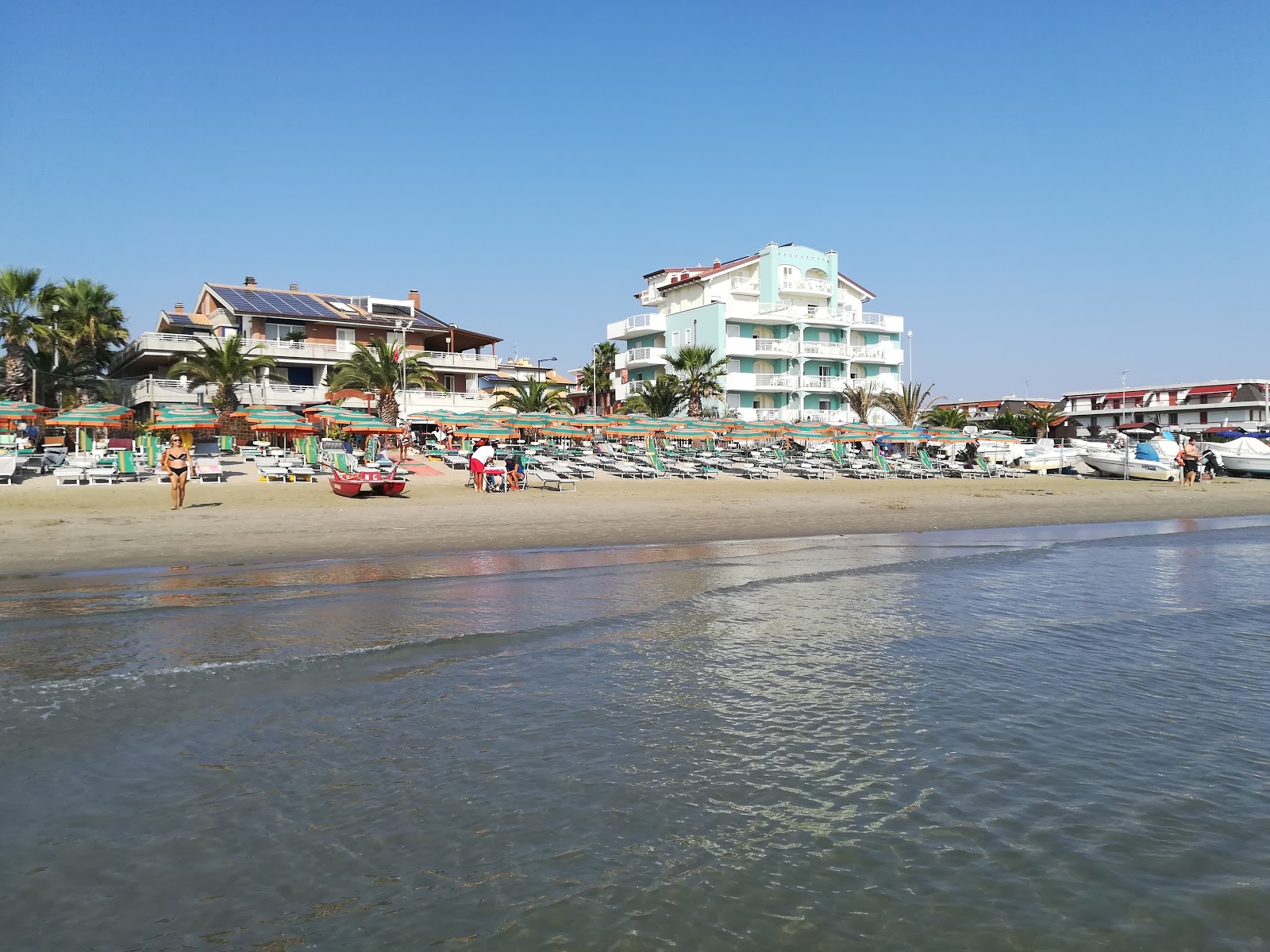 Foto de Praia de Martinsicuro - lugar popular entre os apreciadores de relaxamento