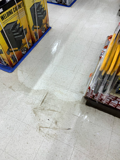 Hardware Store «Harbor Freight Tools», reviews and photos, 374 Mall Cir Dr, Monroeville, PA 15146, USA