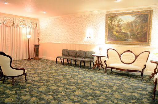 Funeral Home «Taylor Funeral Home Inc», reviews and photos, 214 N Main St, Dickson, TN 37055, USA