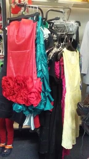 Thrift Store «Affordable & Nice Thrift Store», reviews and photos, 109 Junction Dr, Ashland, VA 23005, USA