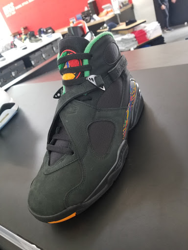 Shoe Store «WSS», reviews and photos, 104 W Foothill Blvd, Rialto, CA 92376, USA