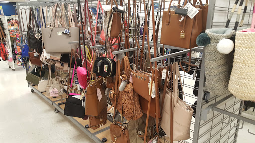 Department Store «Marshalls», reviews and photos, 13200 Middlebelt Rd, Livonia, MI 48154, USA