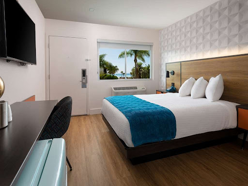 Motel 6 Santa Barbara, CA - Beach image