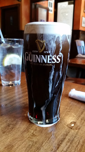 Irish Pub «The Old Court Irish Pub And Restaurant», reviews and photos, 29-31 Central St, Lowell, MA 01852, USA