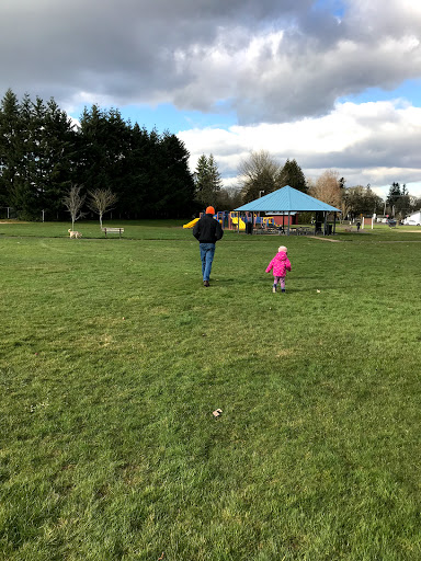 Dog Park «Chapin Park», reviews and photos, 338 Warner Parrott Rd, Oregon City, OR 97045, USA