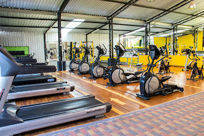 Fitness Factory Valle de los Chillos - Av. Ilalo y Alóndras, Vía Al Tíngo, Quito 170804, Ecuador