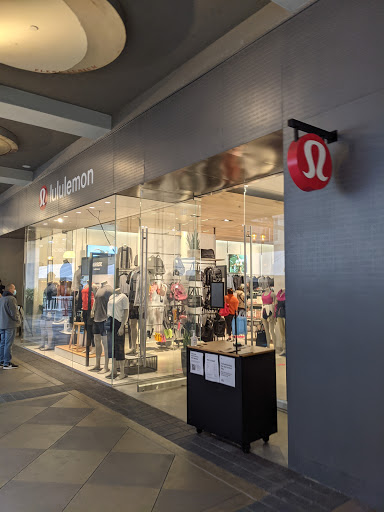 Sportswear Store «lululemon», reviews and photos, 334 Santana Row #1035, San Jose, CA 95128, USA