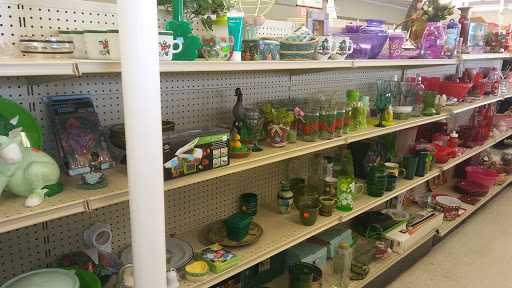 Thrift Store «Elizabeth City Family Store», reviews and photos, 60 N Hughes Blvd, Elizabeth City, NC 27909, USA