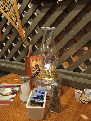 American Restaurant «Cracker Barrel Old Country Store», reviews and photos, 380 N Jacob Dr, Bloomington, IN 47404, USA