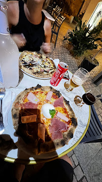 Plats et boissons du Pizzeria Pizza Costa à Saint-Florent - n°15