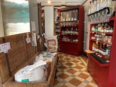 L'épicerie Vrac Local Bio à Uzerche