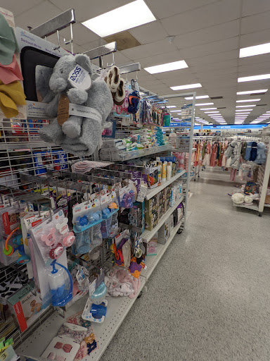 Clothing Store «Ross Dress for Less», reviews and photos, 352 S College Rd, Wilmington, NC 28403, USA