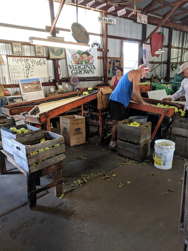 Produce Market «Richards Fruit Market», reviews and photos, 6410 Middle Rd, Middletown, VA 22645, USA