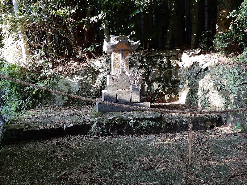 知見璽神社（山之神社）