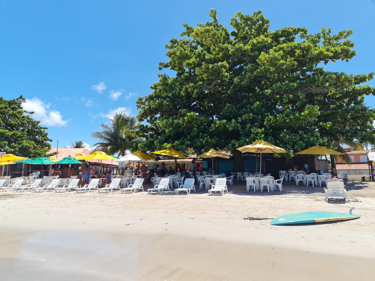 Foto de Praia de Garapua área de servicios