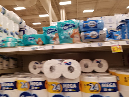 Grocery Store «Fred Meyer», reviews and photos, 777 NW Kings Blvd, Corvallis, OR 97330, USA