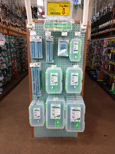 Sporting Goods Store «Half Hitch-Panama City Beach», reviews and photos, 2206 Thomas Dr, Panama City, FL 32408, USA