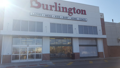 Clothing Store «Burlington Coat Factory», reviews and photos, 4849 Golf Rd, Skokie, IL 60077, USA