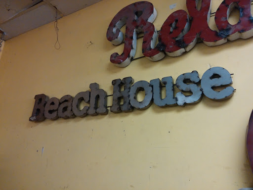 Thrift Store «Class and Trash Thrift Antiques», reviews and photos, 11088 Washington Hwy, Glen Allen, VA 23059, USA