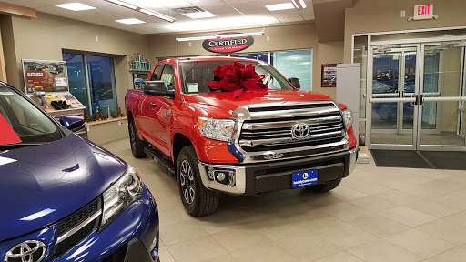 Toyota Dealer «Handy Toyota», reviews and photos