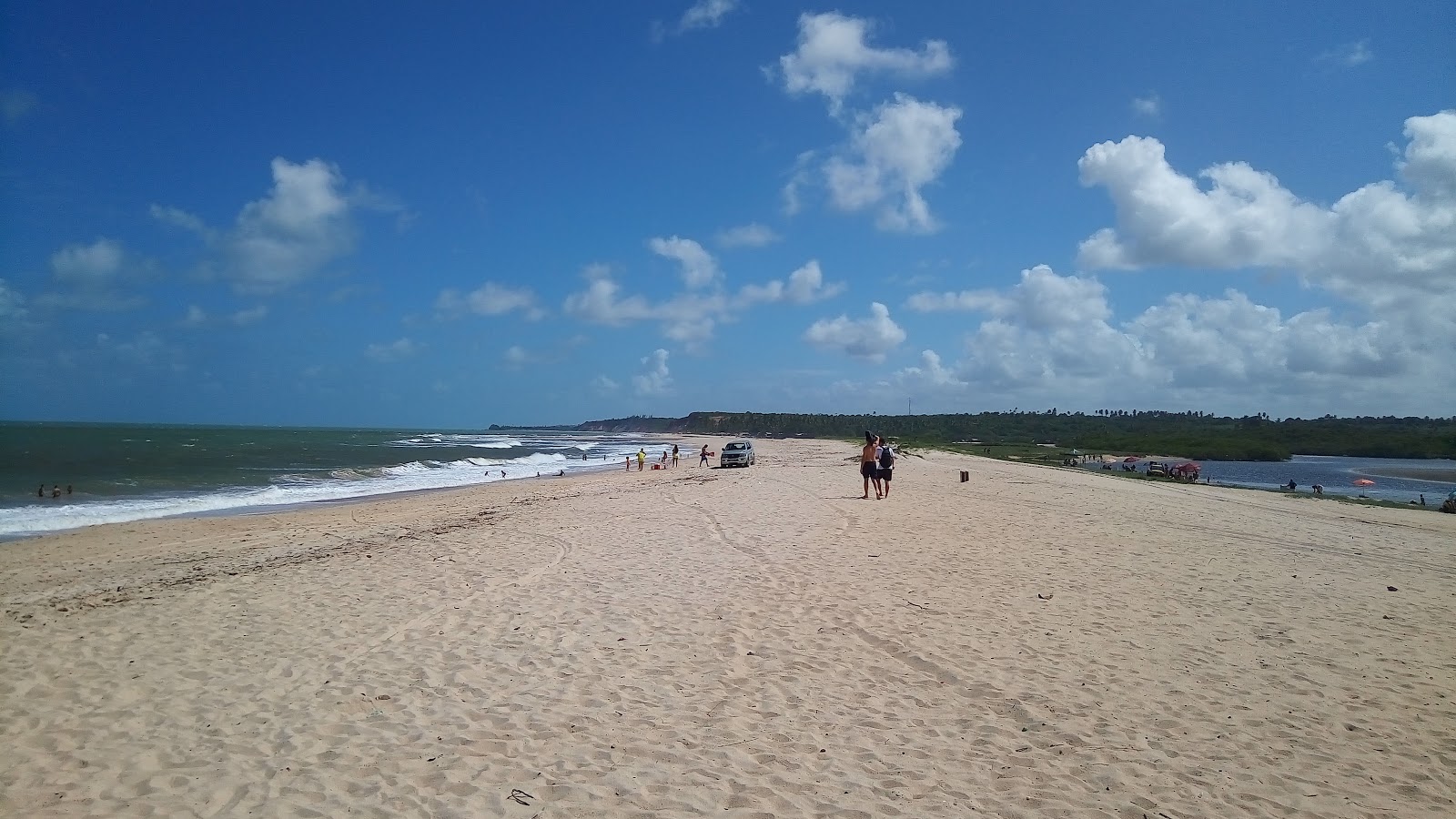 Photo of Barra De Gramame Norte Beach amenities area