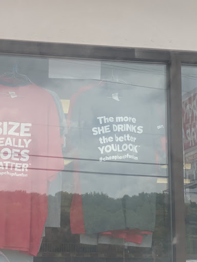 Liquor Store «Dirt Cheap», reviews and photos, 1119 Gravois Rd, Fenton, MO 63026, USA