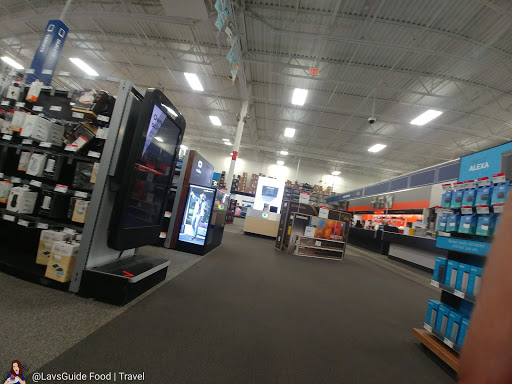 Electronics Store «Best Buy», reviews and photos, 350 W Army Trail Rd, Bloomingdale, IL 60108, USA