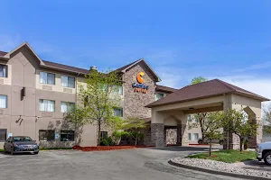 Comfort Suites Omaha East-Council Bluffs image