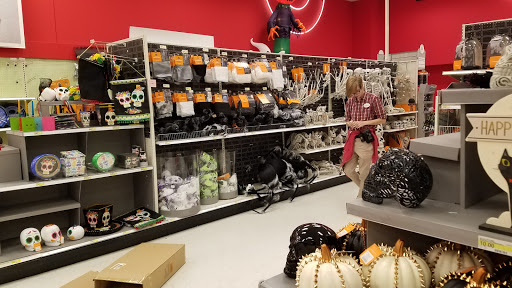 Department Store «Target», reviews and photos, 5901 Douglas Ave, Des Moines, IA 50322, USA