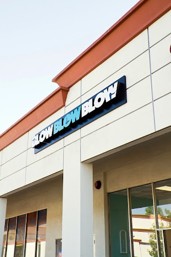 Shopping Mall «Gateway Plaza», reviews and photos, 21929 Ventura Blvd, Los Angeles, CA 91364, USA