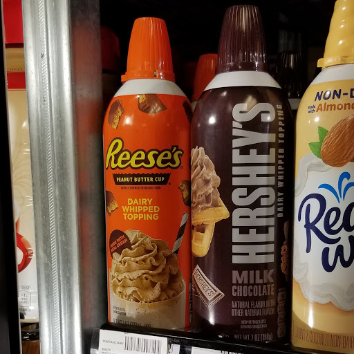 Grocery Store «D & W Fresh Market», reviews and photos, 2181 Wealthy St SE, East Grand Rapids, MI 49506, USA