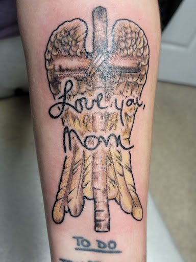 Tattoo Shop «Modern Age Tattoo Co», reviews and photos, 5369 N Dixie Hwy, Elizabethtown, KY 42701, USA