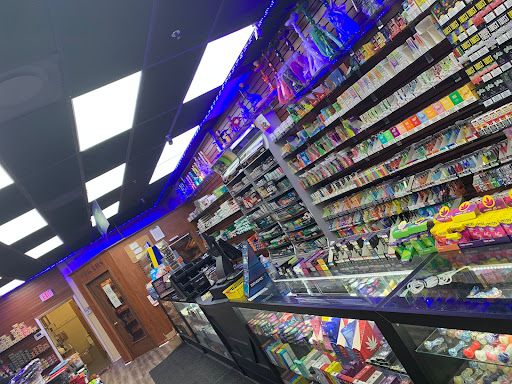 Tobacco Shop «Choice Plus Tobacco», reviews and photos, 31 W 63rd St # 31D, Westmont, IL 60559, USA