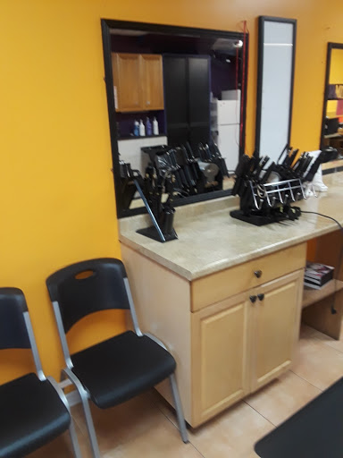 Beauty Salon «J J Hair & Nail Salon Inc», reviews and photos, 4071 NW 34th St, Lauderdale Lakes, FL 33319, USA