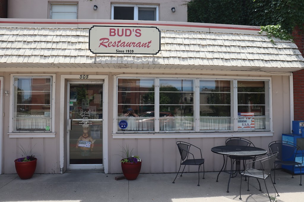 Bud's Restaurant 43512