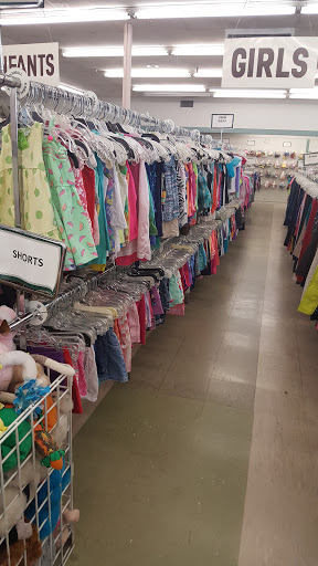 Thrift Store «Maj-R Thrift & Discount Store Grandview», reviews and photos, 1500 Main St, Grandview, MO 64030, USA