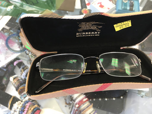 Thrift Store «Goodwill Retail Store of Chesterfield – Forum Center», reviews and photos, 11 Forum Shopping Center, Chesterfield, MO 63017, USA