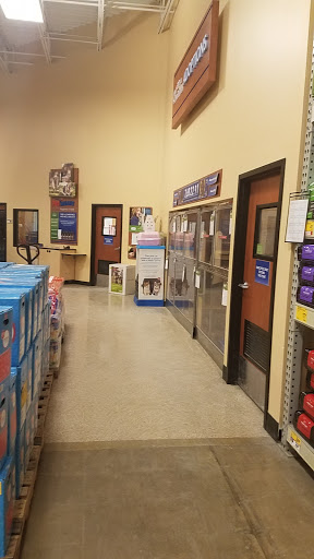 Pet Supply Store «PetSmart», reviews and photos, 3750 W Market St, Fairlawn, OH 44333, USA