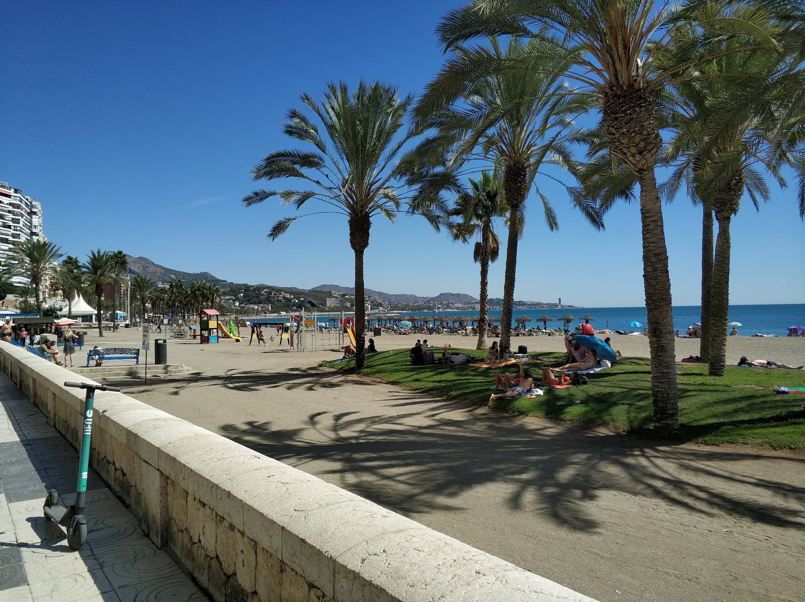 Foto di Spiaggia di Malagueta e l'insediamento